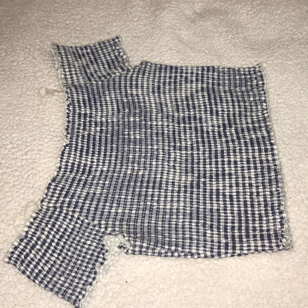Stretchy crop top